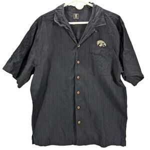 Iowa Hawkeyes Silk Shirt Mens Extra Large Embroider Logo Short Sleeve Button Up